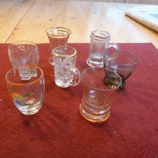 Konvolut  7 alte Schnapsgläser Pressglas