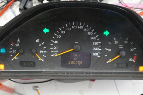 Mercedes benz tacho - benz,