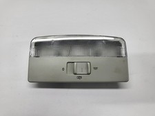 VW Polo 6R   Leseleuchte Innenraumleuchte Leuchte  vorne  6Q0947105M   (00)