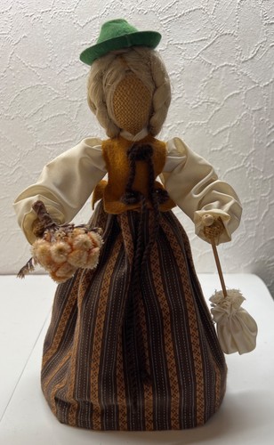 Trachtenpuppe aus aichwald - trachtenpuppe,