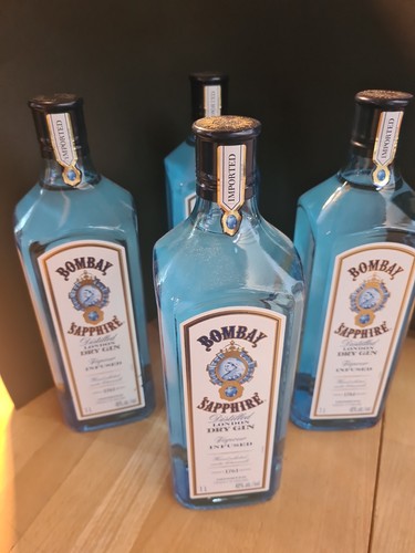 Bombay sapphire dry gin - 4, x