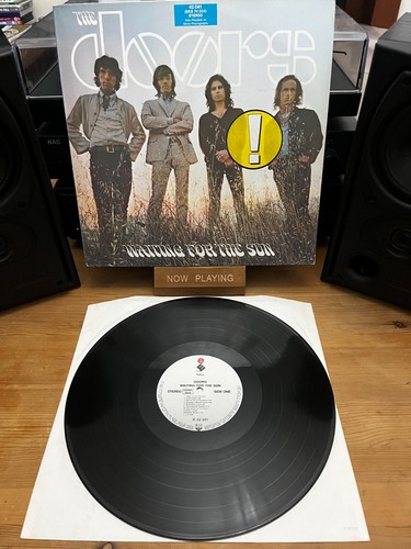 The doors waiting - doors,