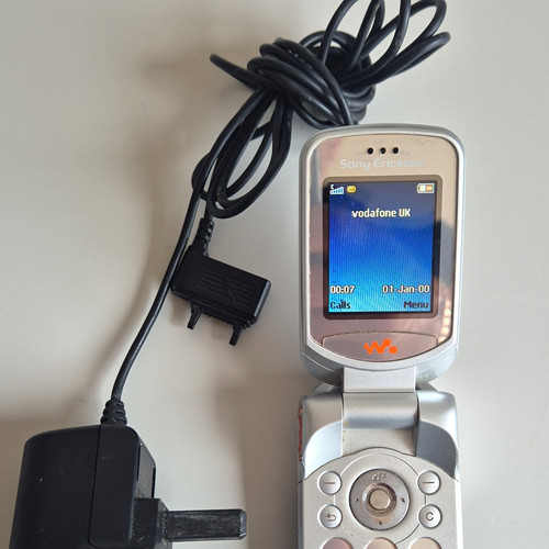 Sony ericsson w300i - ericsson, klapphandy