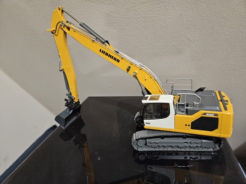 Liebherr r938 - liebherr,
