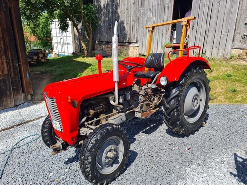 Massey ferguson traktor - ferguson,