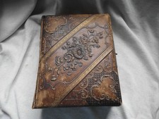 ANTIKES LEDERGEBUNDENES