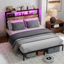 Bett 140x200 mit Holzkopfteil