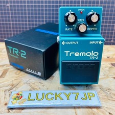 Boss TR-2 mit Box Tremolo
