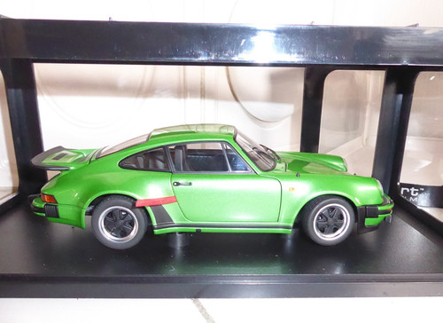 Autoart millennium porsche - autoart,