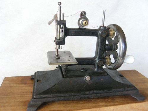 Antike nähmaschine bremer - antike,