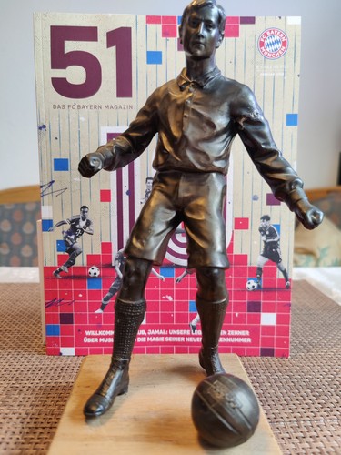 Fußballspieler aus bronze - bronze, ca