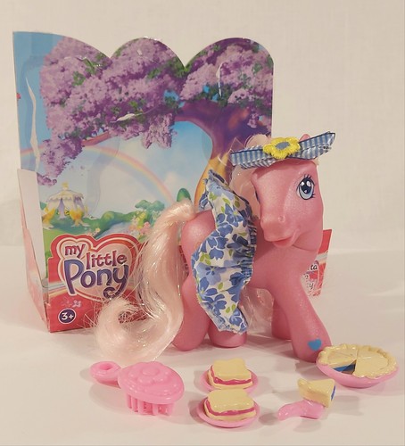Little pony 2004 pie - g3,