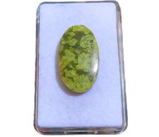 Grüner Opal Cabochon