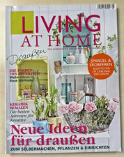 LIVING AT HOME * 5 Mai 2013 *