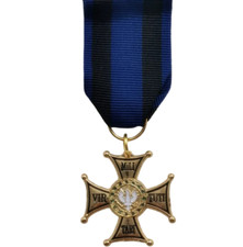 Virtuti militari - "virtuti, militari"