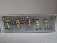 Preiser Feuerwehr Einsatzkleidung modern beige am Brandort 10770 H01:87 OVP 5Fig