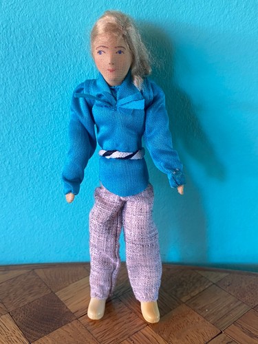 Frau erna meyer biegepuppe - frau,