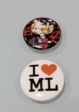 4x PIN, 2x klein & 2x Mittel, guter Zustand Sammlung (siehe FOTOS)