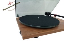 Pro-Ject T1 Phono SB Plattenspieler neuwertig Riemen Phono Preamp Ortofon OM 5E