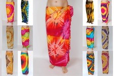 13Unterschiedliche Sarongs in