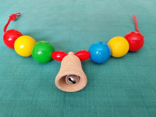 Kinderwagen kette bunt holz - kinderwagen, bunt,