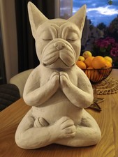 Mops Französische Bulldogge  Riesig XXL  Meditiert Figur Skulptur  Gipsfigur Xl