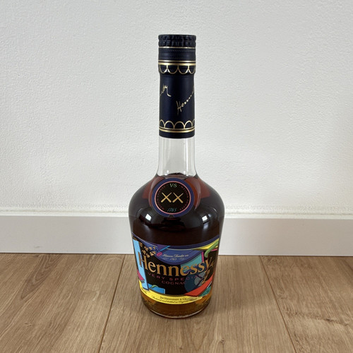 Kaws hennessy very special - kaws,
