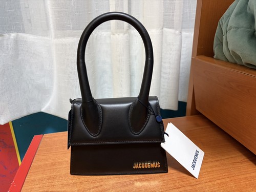 Jacquemus chiquito medium - le,