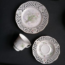 BURG LINDAU 3-er Set Sammeltassen Feines Durchbruchporzellan Gräser Dekor