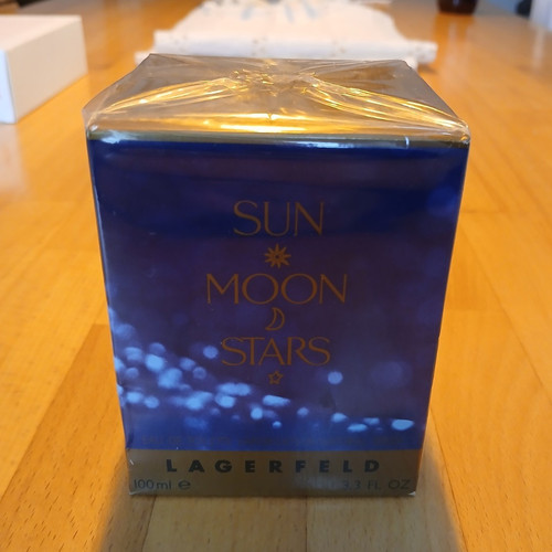 Karl lagerfeld sun - lagerfeld, stars