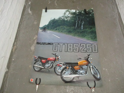 Poster suzuki gt 250 - ,,