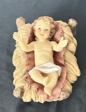 Krippenfiguren Jesuskind mit Wiege Länge 8 cm