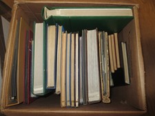 Umzugskarton mit Beständen Alle Welt und Motiven in 20 Alben