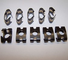 10 Bremsleitung Halteklammern