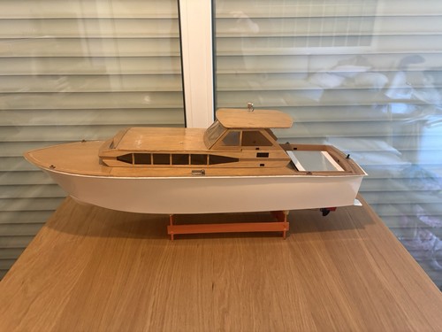 Graupner commodore x - +,