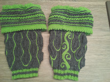 handgestrickge Loferl, Wadenwärmer, Stulpen, Strümpfe, Anthrazit+Hellgrün, lang