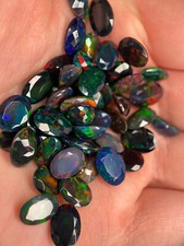 Smoked Welo Opal poliert mit Feuer