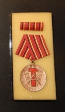 Alte DDR Medaille AKTIVIST an