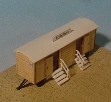 Toilettenwagen , Sperrholz +