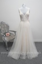 Enzoani BT18-22 Brautkleid