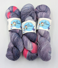 Handgefärbte Wolle 100g