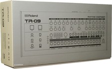 Roland Boutique TR-09 Rhythm Composer TR09 TR-909 Drum Machine NEUWERTIG Gewähr