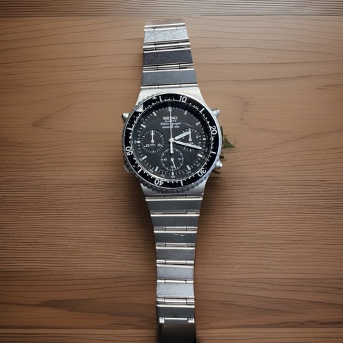 Seiko quartz chronograph - seiko, sq