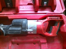 milwaukee säbelsäge in guten zustand aber defekt