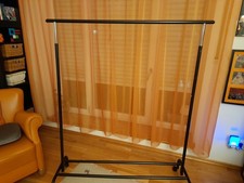 Kleiderstange mit Rollen  schwarz