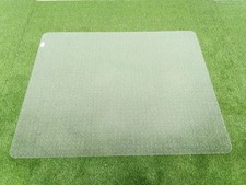 Schutzmatte Kunststoff 150x120cm mit Noppen für Teppichboden – Neuwertig