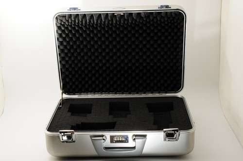 Near mint zero halliburton - near,