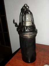 alte schwere  Wolf Lampe