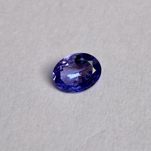 Blauer tansanit edelstein - blauer,