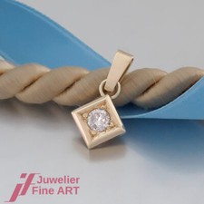 feiner Anhänger-Solitär mit